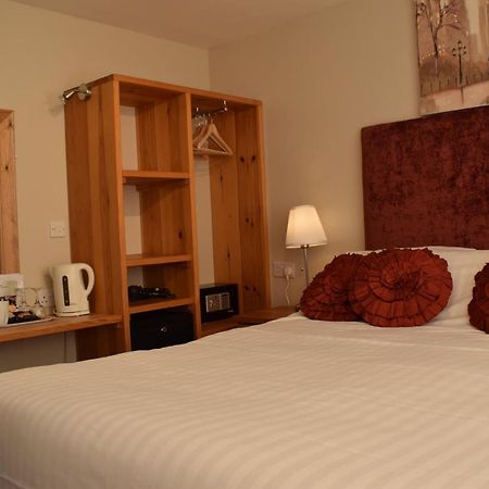 Castle Green Bed And Breakfast 애쉬본 외부 사진