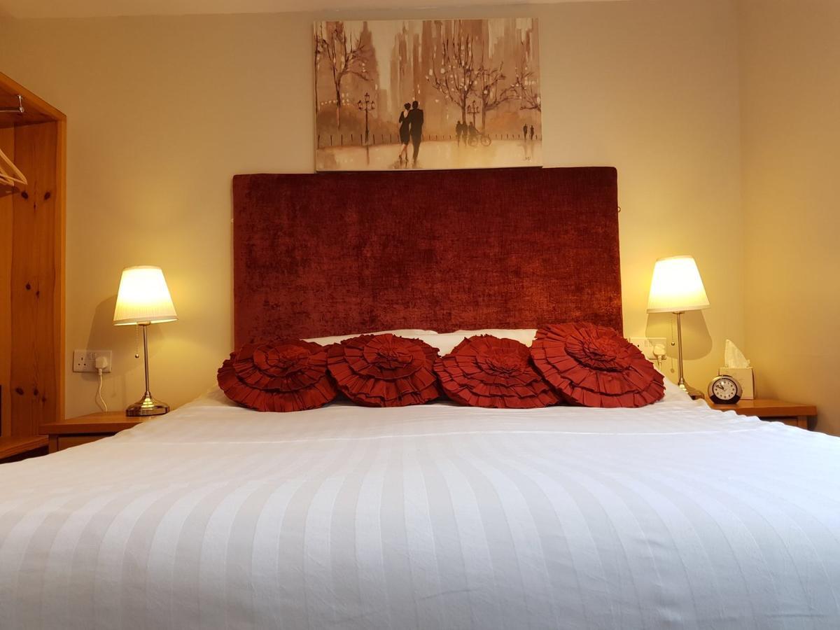 Castle Green Bed And Breakfast 애쉬본 외부 사진
