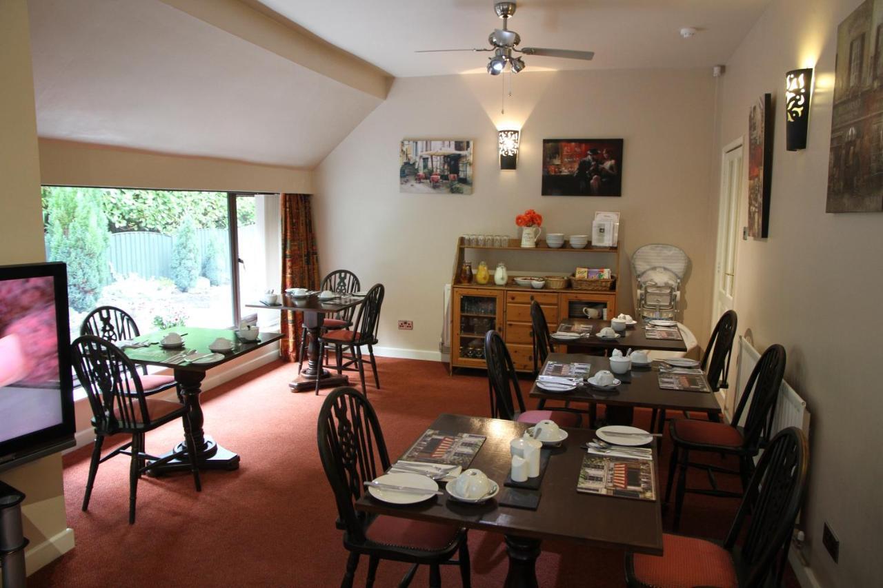 Castle Green Bed And Breakfast 애쉬본 외부 사진