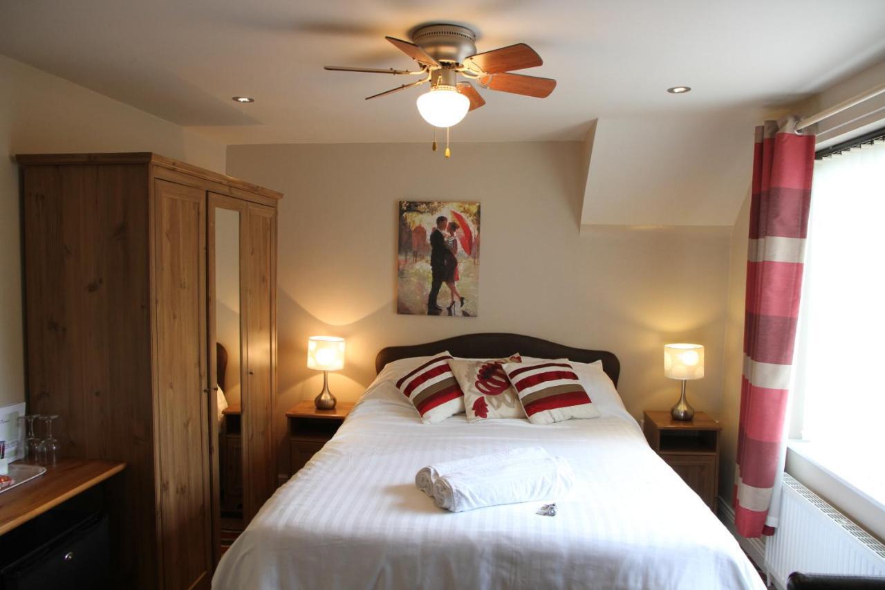 Castle Green Bed And Breakfast 애쉬본 외부 사진